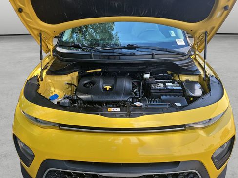 Used 2020 Kia Soul LX FWD image 32