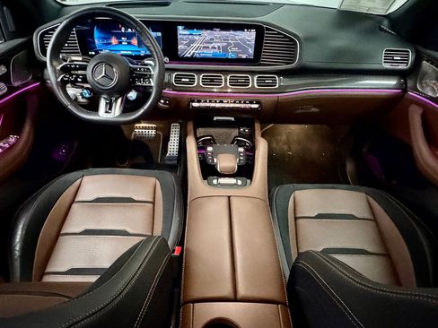 Used 2024 Mercedes-Benz GLS 63 AMG 4MATIC image 39