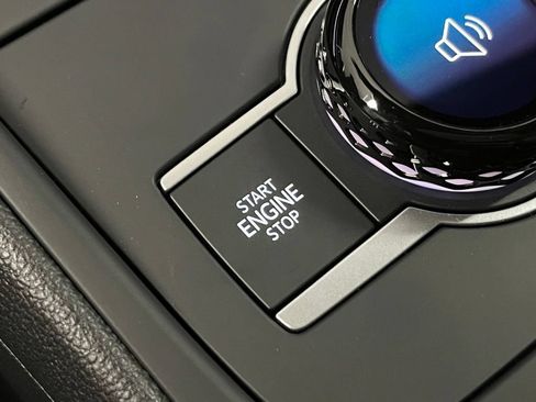 New 2026 Volkswagen Tiguan SE R-Line AWD/4WD image 17