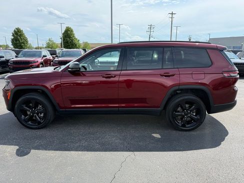 Used 2023 Jeep Grand Cherokee L Laredo AWD/4WD image 6