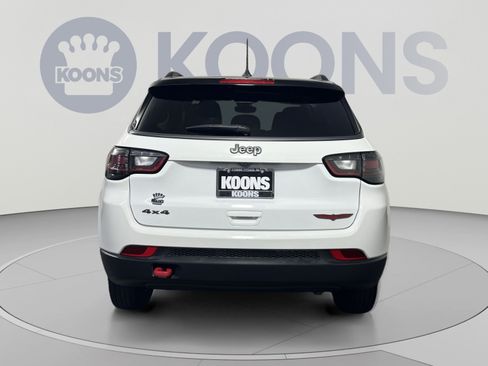 Used 2022 Jeep Compass Trailhawk w/ Trailhawk Elite Group AWD/4WD image 10
