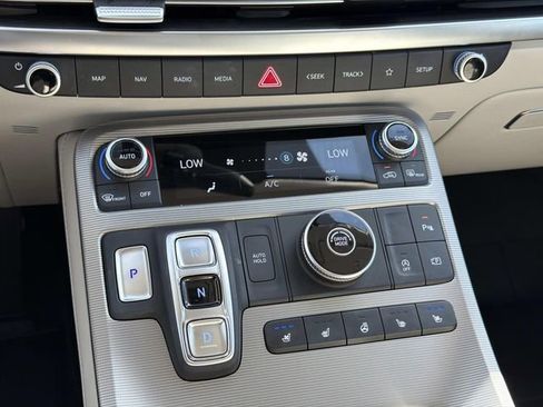 Used 2025 Hyundai Palisade Calligraphy image 27