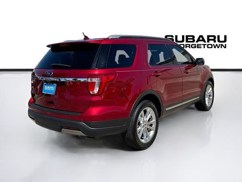 Used 2019 Ford Explorer XLT w/ Equipment Group 202A FWD image 7