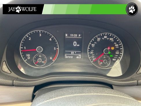 Used 2014 Volkswagen Passat TDI SE FWD image 14