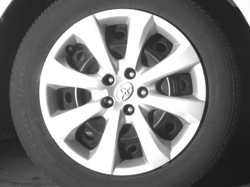 Used 2025 Toyota Corolla LE FWD image 13