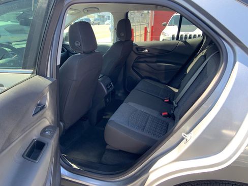 Used 2024 Chevrolet Equinox LT w/ Driver Convenience Package AWD/4WD image 11