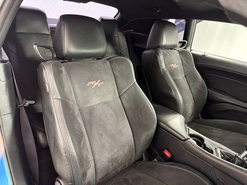 Used 2016 Dodge Challenger R/T Scat Pack w/ Leather Interior Group image 24