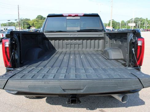 Used 2025 GMC Sierra 2500 Denali w/ Denali Reserve Package AWD/4WD image 19