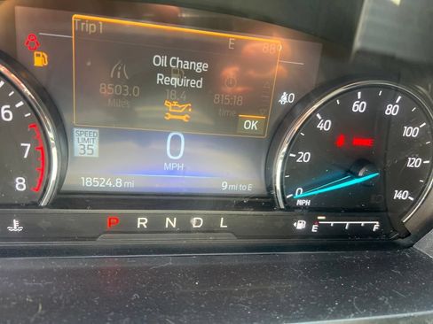 Used 2023 Ford Explorer XLT w/ Equipment Group 202A RWD image 5