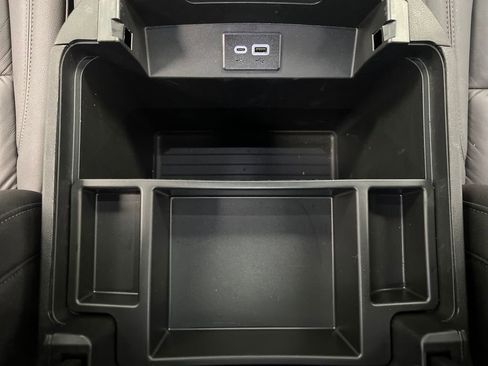 Used 2025 Chevrolet Tahoe LT image 44