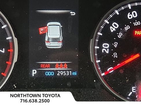 Used 2022 Toyota RAV4 LE image 17