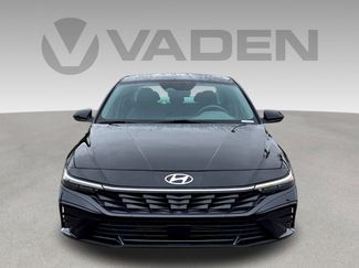 Used 2025 Hyundai Elantra SEL FWD video 2