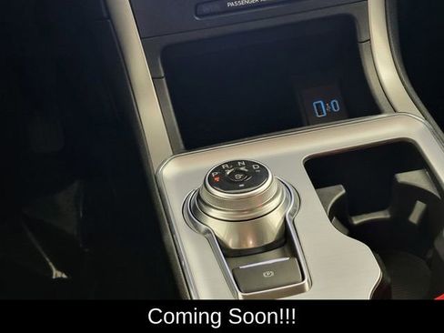 Used 2022 Ford Edge SEL w/ Convenience Package image 25