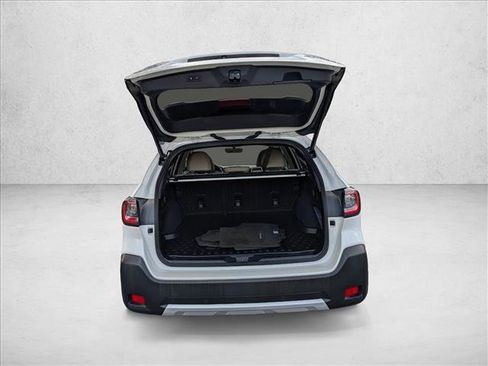 Used 2023 Subaru Outback Limited image 7