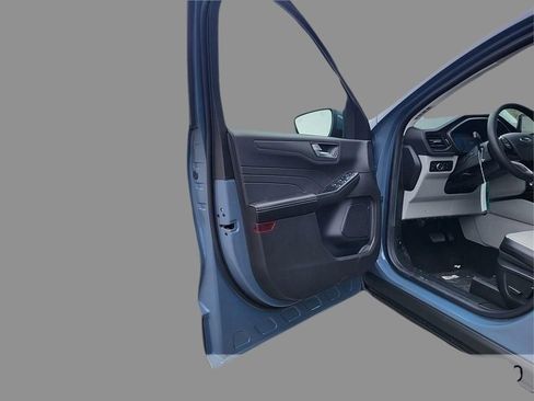 New 2024 Ford Escape SE image 10