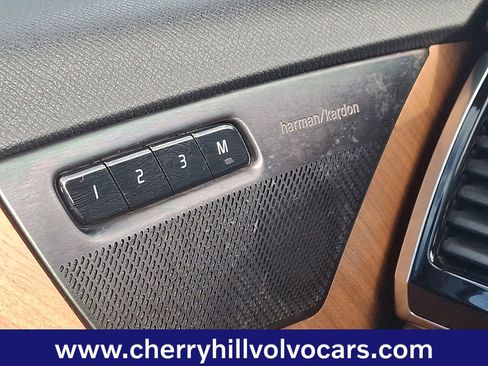 Certified 2024 Volvo XC90 B5 Plus w/ Protection Package Premier image 20