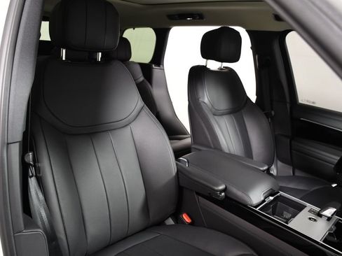 Used 2026 Land Rover Range Rover SE AWD/4WD image 19