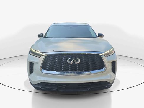 Used 2023 INFINITI QX60 Luxe w/ Performance Audio Package FWD image 9