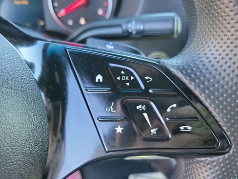 Used 2025 Mercedes-Benz Sprinter 2500 image 41