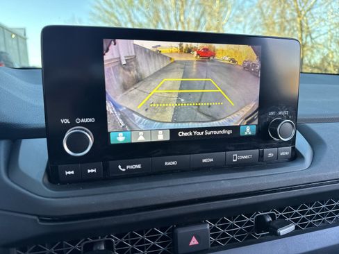 Used 2023 Honda Accord EX image 16