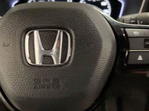 Used 2023 Honda Pilot Sport image 35