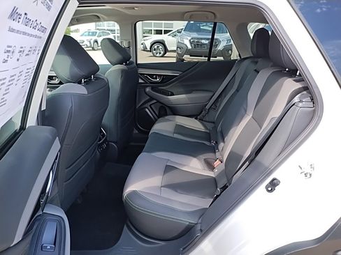 Used 2025 Subaru Outback Onyx Edition XT image 44
