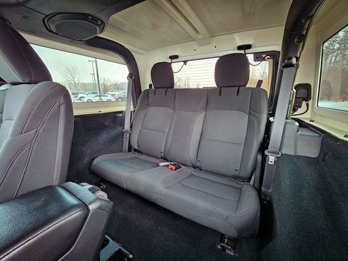Certified 2022 Jeep Wrangler Willys image 27