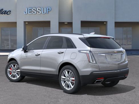 New 2025 Cadillac XT5 Sportv w/ LPO, Floor Liner Package image 3