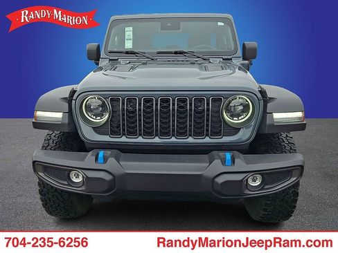 Used 2025 Jeep Wrangler Unlimited Rubicon 4xe AWD/4WD image 2