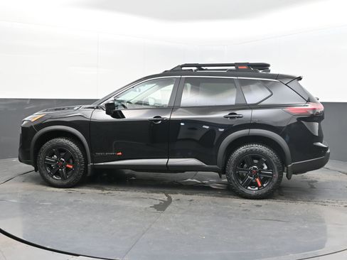 New 2026 Nissan Rogue SV image 5