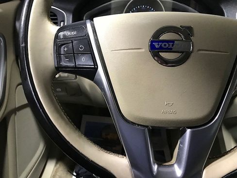 Used 2015 Volvo S60 T5 Premier image 24