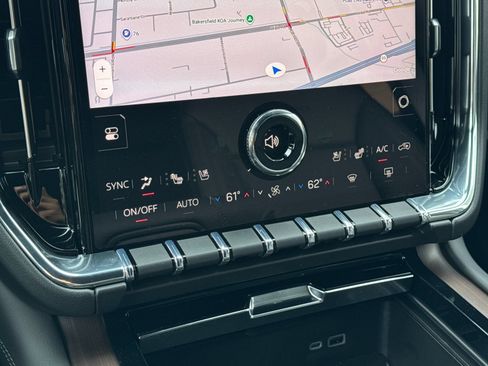 New 2026 GMC Yukon Denali w/ Sun & Power Step Package AWD/4WD image 22