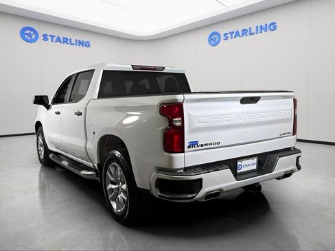 Used 2020 Chevrolet Silverado 1500 Custom w/ Custom Value Package RWD image 6