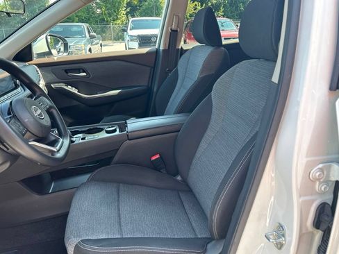 Used 2023 Nissan Rogue SV AWD/4WD image 10