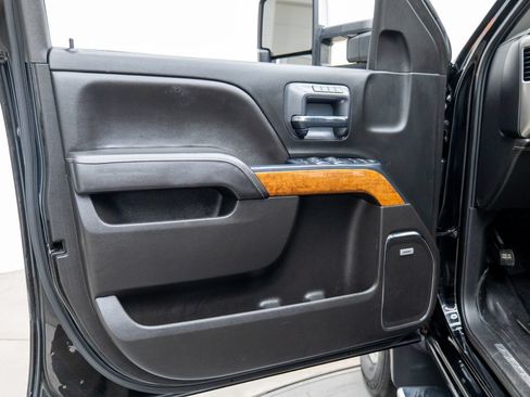 Used 2019 Chevrolet Silverado 3500 High Country w/ Duramax Plus Package AWD/4WD image 55