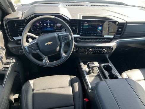 Used 2026 Chevrolet Silverado 1500 LTZ w/ Technology Package image 18