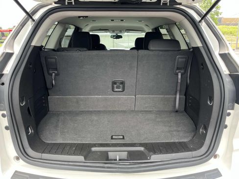 Used 2013 Chevrolet Traverse LT AWD/4WD image 18