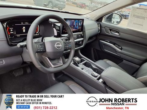 New 2026 Nissan Pathfinder SL w/ SL Premium Package AWD/4WD image 4