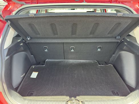 Used 2022 Hyundai Venue SEL FWD image 11
