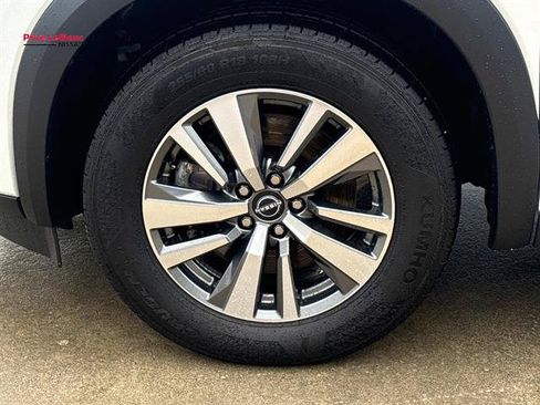 Certified 2025 Nissan Pathfinder SL AWD/4WD image 4
