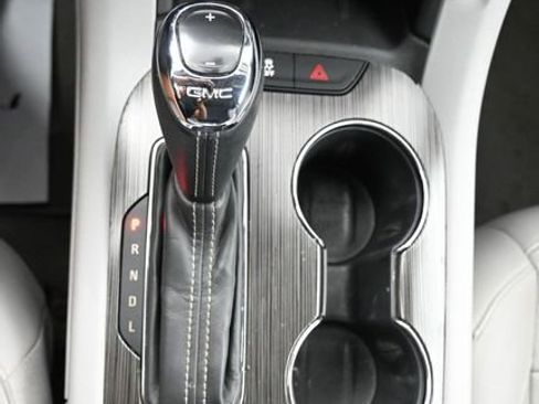 Used 2017 GMC Acadia SLT FWD image 40
