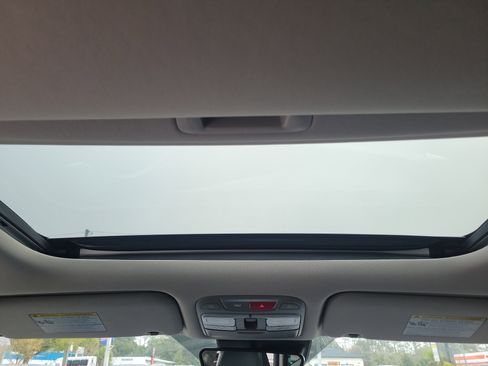 Certified 2025 Kia Telluride S image 19