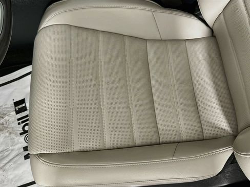 Used 2024 Honda CR-V EX-L image 19