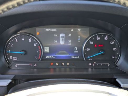 Used 2022 Ford Explorer XLT w/ Equipment Group 202A image 19