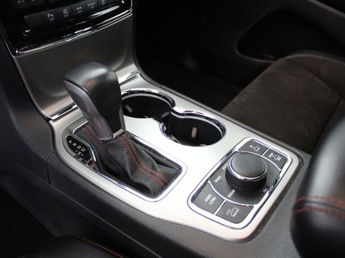 Used 2019 Jeep Grand Cherokee Trailhawk image 17