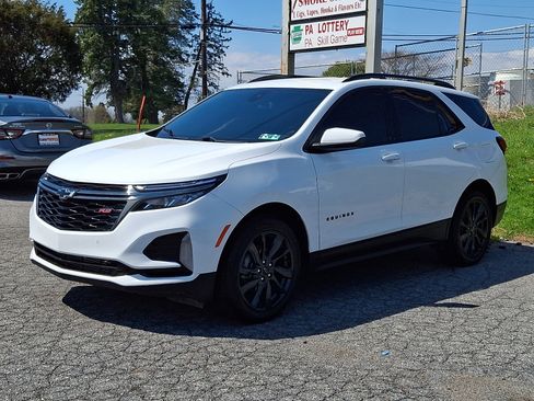 Used 2022 Chevrolet Equinox RS image 3