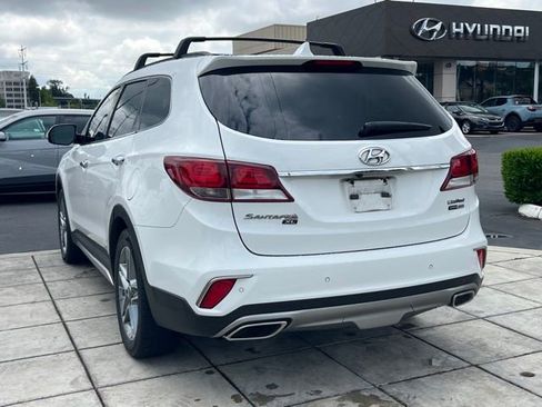 Used 2019 Hyundai Santa Fe XL AWD/4WD image 11