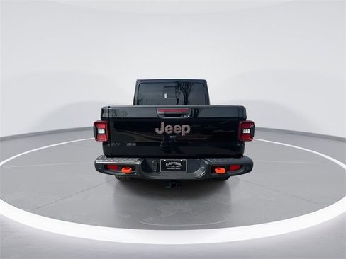 New 2026 Jeep Gladiator Mojave image 2