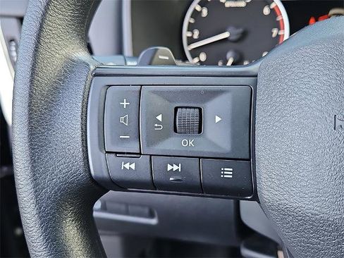 Certified 2025 Nissan Rogue S image 23