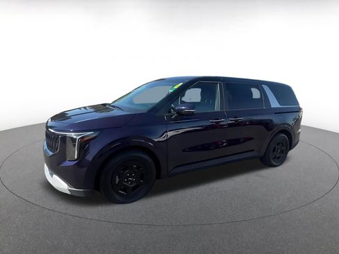 Used 2026 Kia Carnival FWD image 6